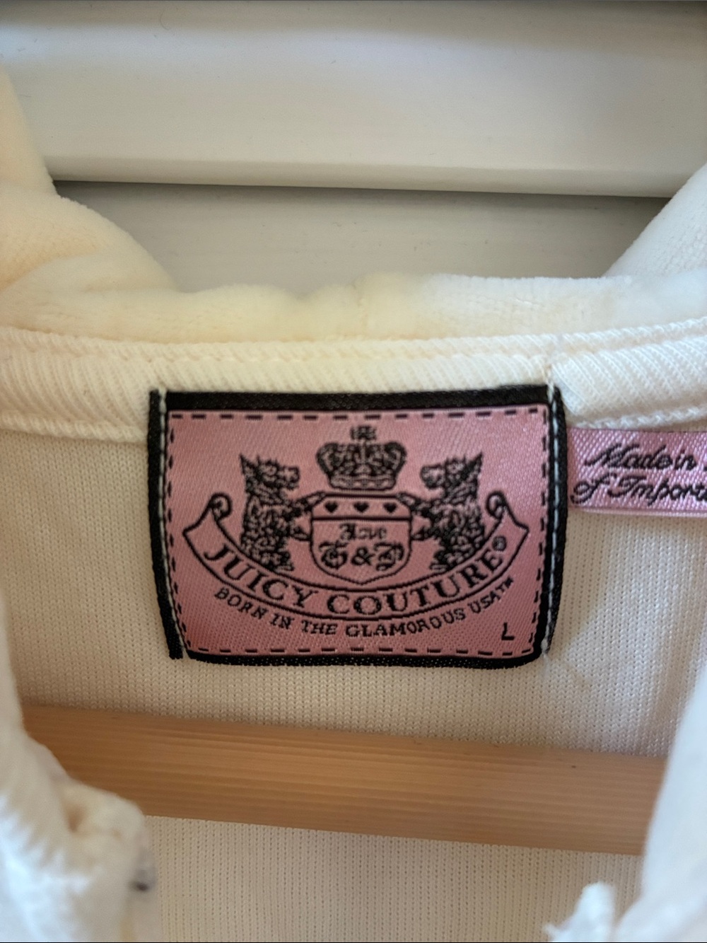 Juicy Couture Cream Hooded Zip Sweatshirt with Pink Label - Picture 2 of 5
